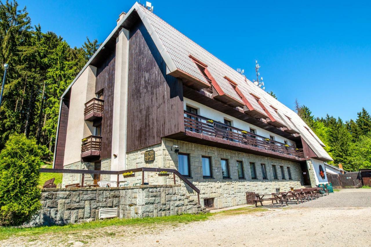 Horsky Hotel Kozubova Dolní Lomná Exterior foto